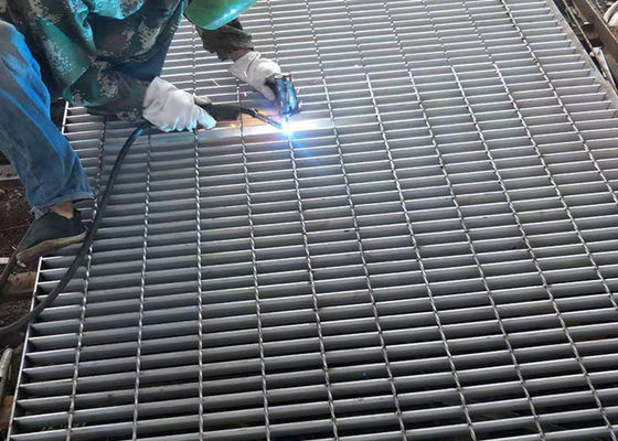 防せいの電流を通される3mmの厚い熱いに火格子を付ける拡大された金属のキャットウォーク