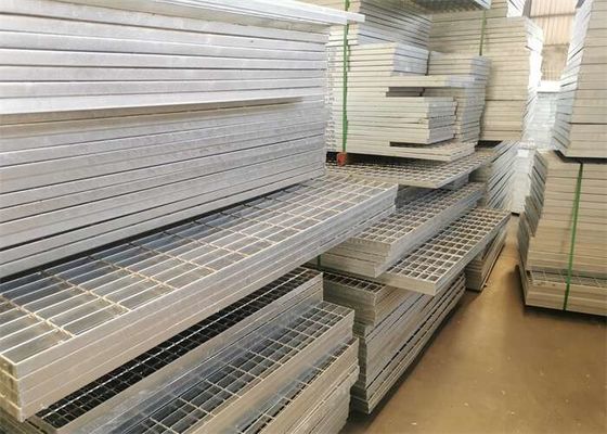 反腐食の化学製品工場のための鋼鉄私道の格子1250mmの幅