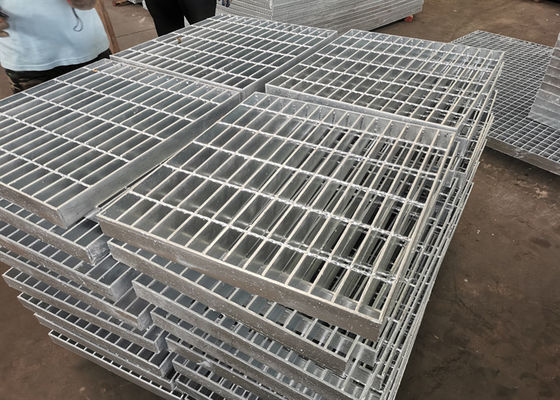 左舷荷を下す厚くされたプラットホームの鋼鉄耳障りな熱いすくい電流を通されたSGSは承認した