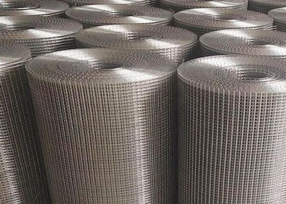 ポリ塩化ビニールによって塗られたYardgardは溶接された鉄条網の1インチ平織り1インチXを電流を通した